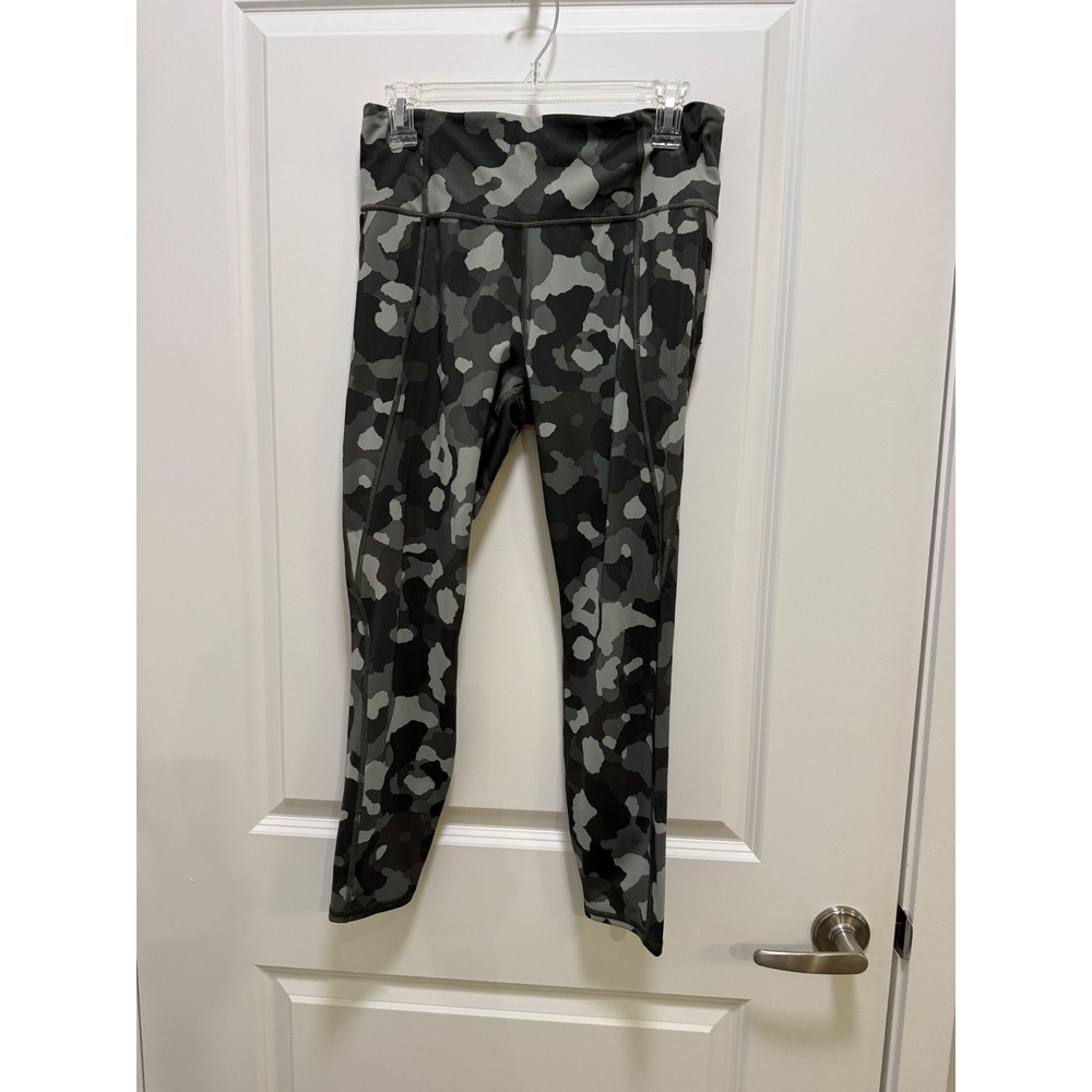 Athleta Lightning Camo 7/8 Tight Womens Medium Grey Green High Rise Leggings‎